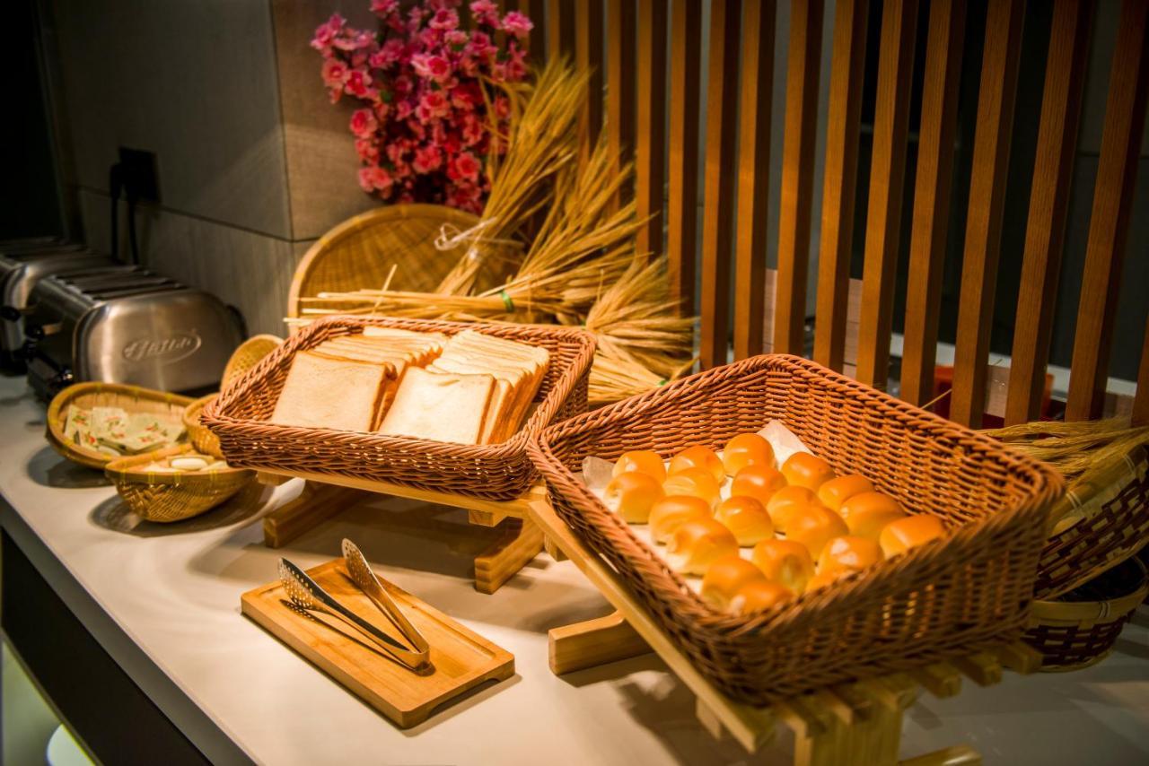 佛山禅城智选假日酒店 外观 照片